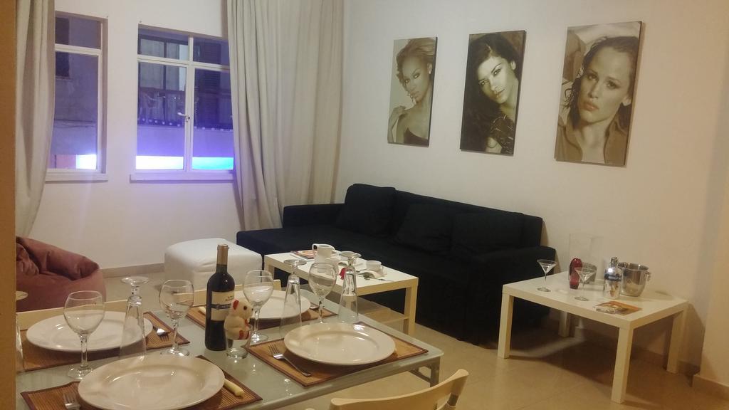 Ferienwohnung Ledras Town Center Nikosia Zimmer foto